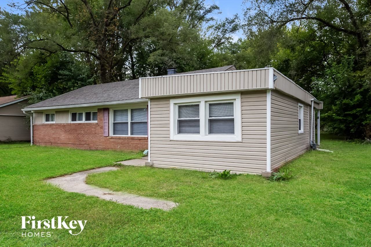 6072 Bettcher Ave - Photo 2 of 15