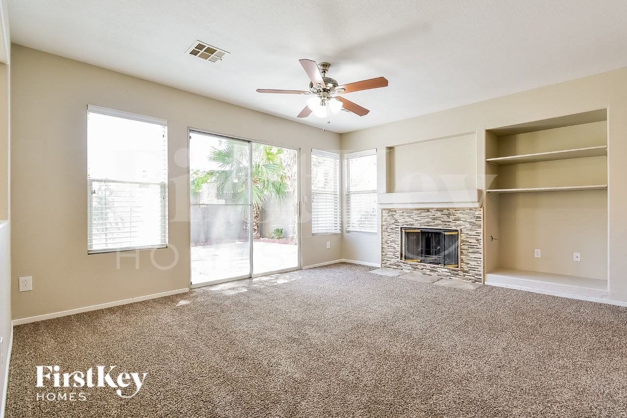 6046 Evening View St - Photo 3 of 16