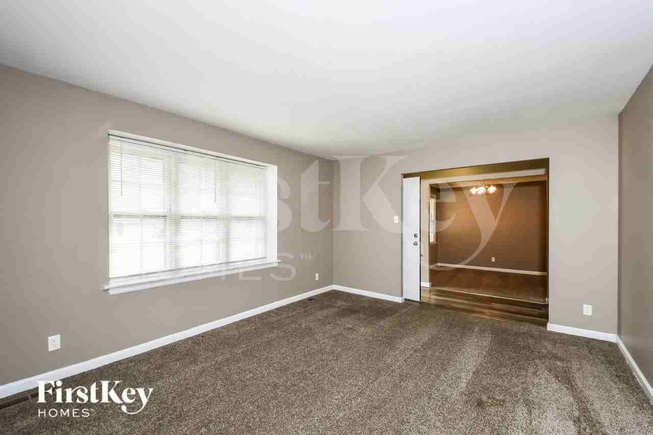 6 Thornton Abbey Ct - Photo 3 of 15