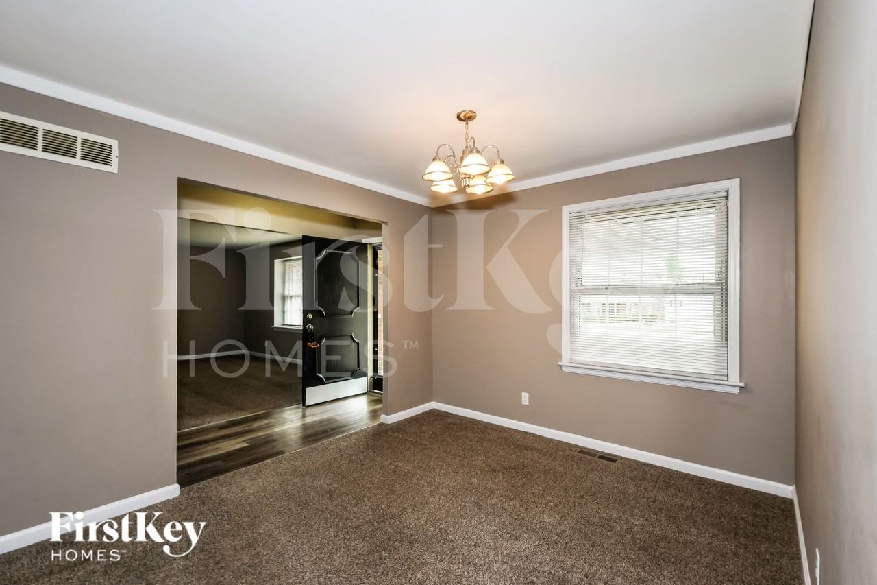 6 Thornton Abbey Ct - Photo 4 of 15