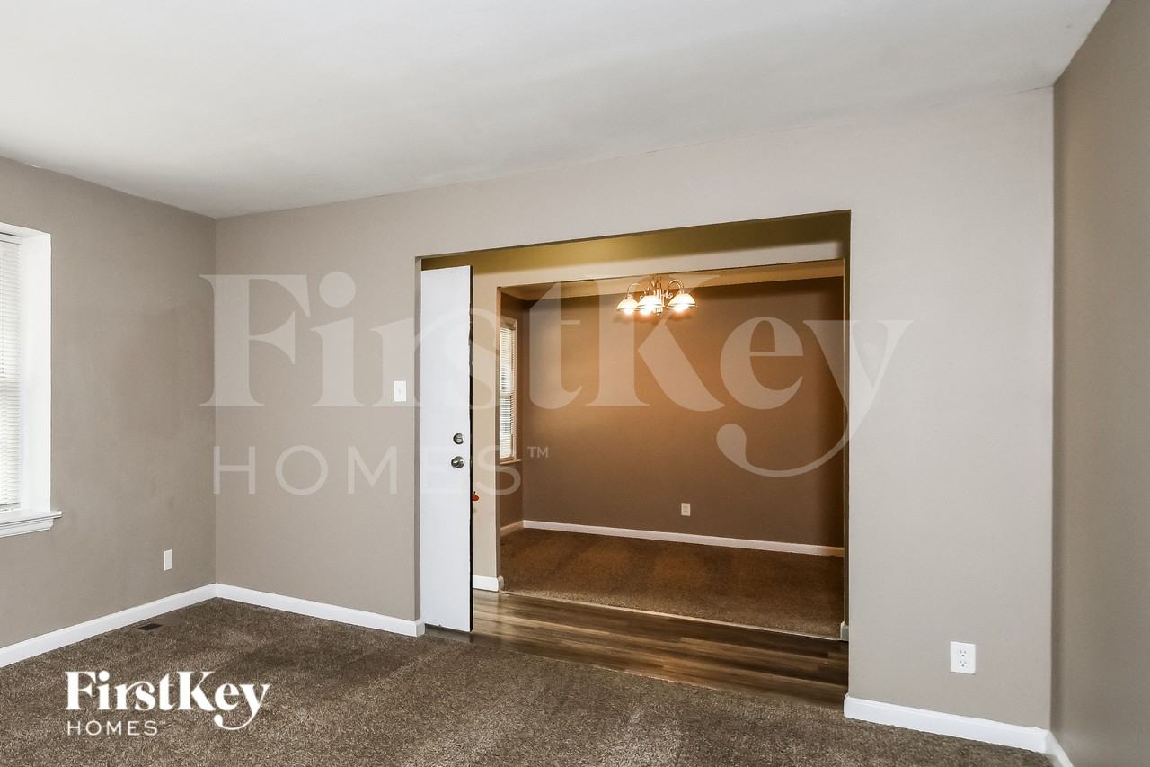 6 Thornton Abbey Ct - Photo 7 of 15