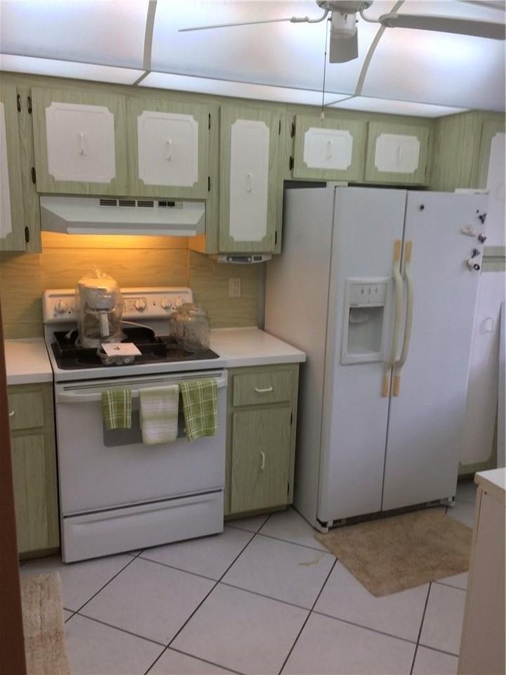 3571 Inverrary Dr #308 - Photo 7 of 9