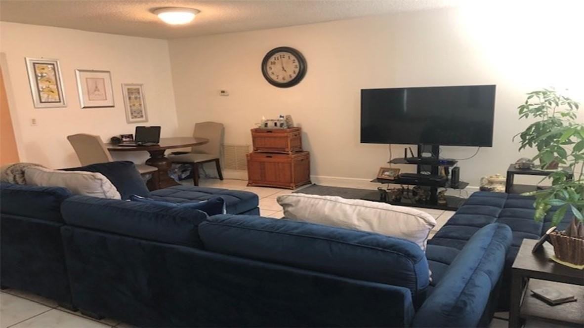 9011 Nw 33rd St Unit W - Photo 5 of 8