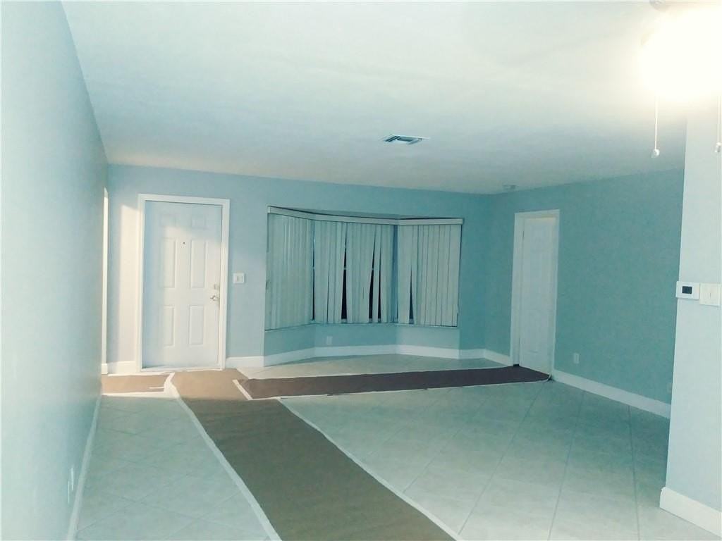 2630 Nw 42nd Ter - Photo 3 of 50