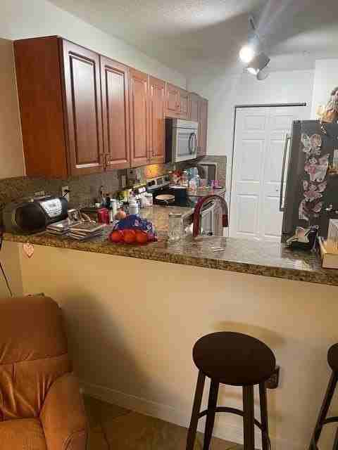 143 Sw Terrace unit: 935 - Photo 4 of 5