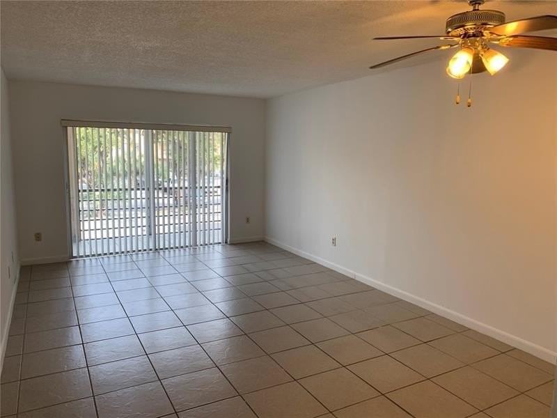 2800 Nw 56th Ave #D203 - Photo 3 of 7