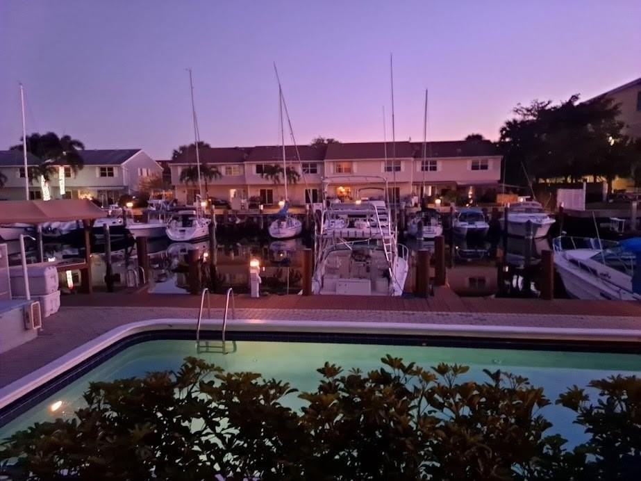 2400 Ne 16th St Apt 109 - Photo 3 of 11