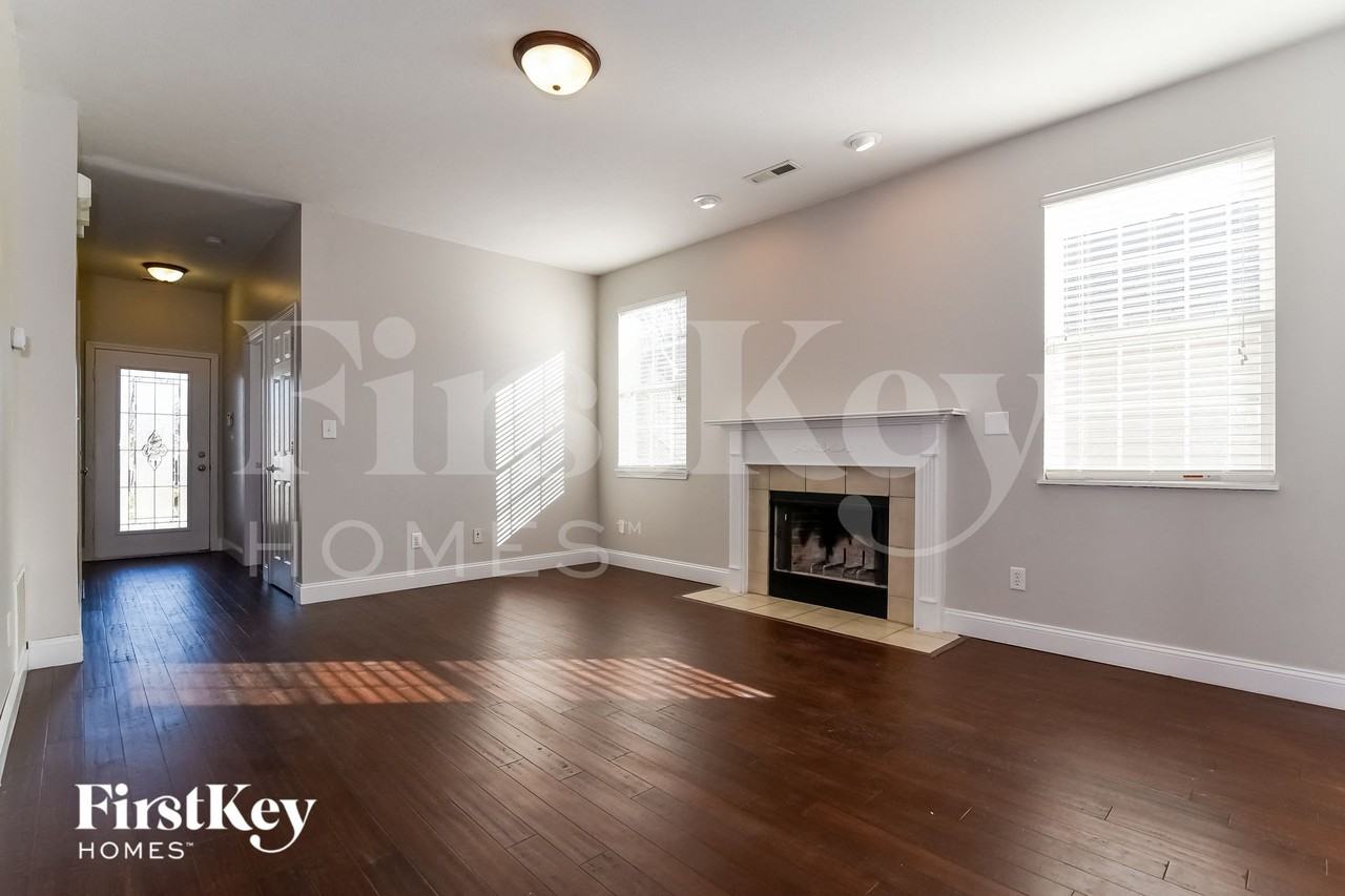 5630 Sweet River Dr - Photo 3 of 15