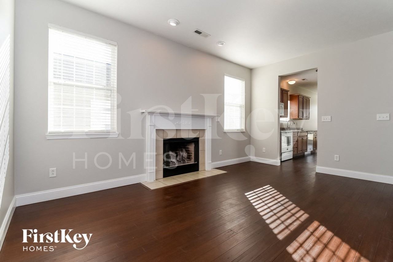 5630 Sweet River Dr - Photo 4 of 15