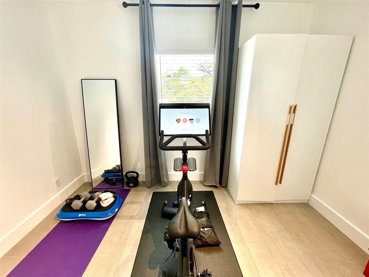 1215 E Broward Blvd - Photo 7 of 10