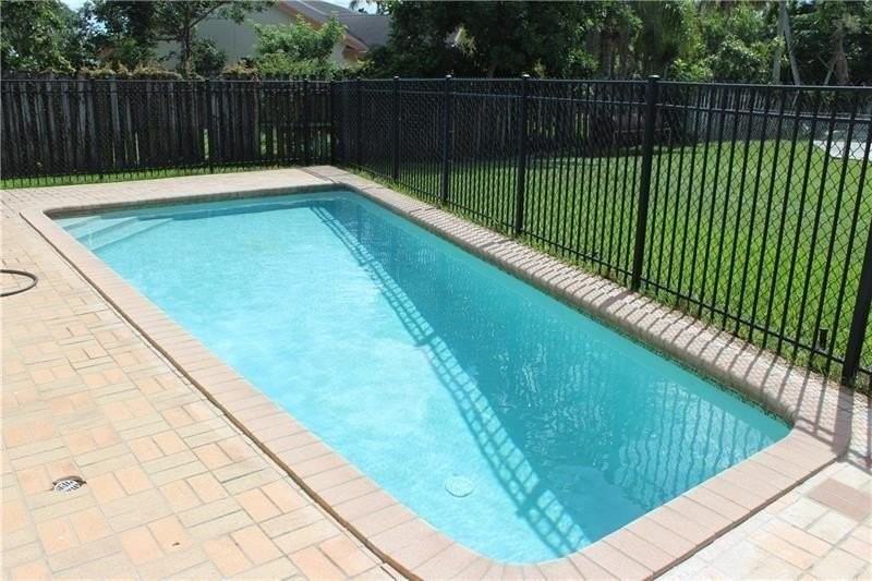 7480 Nw 37th Ct - Photo 7 of 7