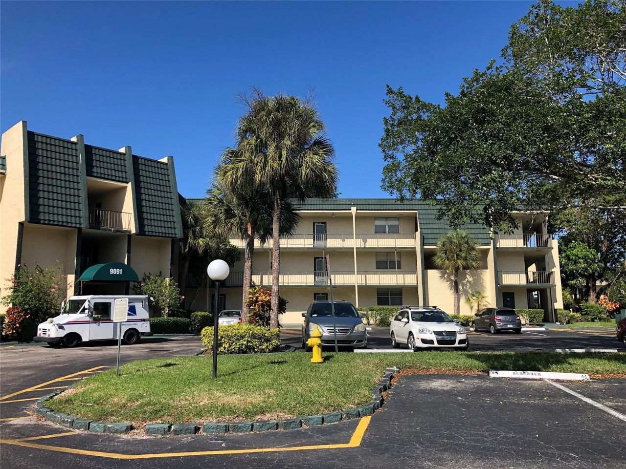 9091 Lime Bay Blvd #203