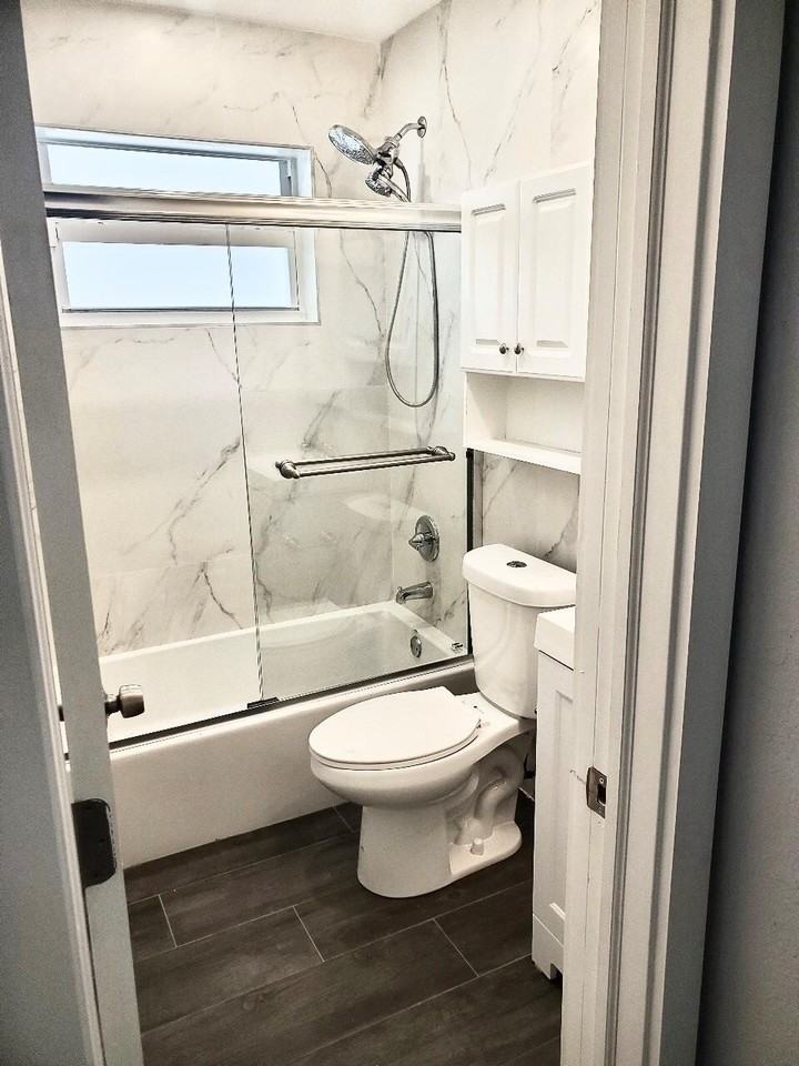 2617 Nw 9th Ave - Photo 7 of 8