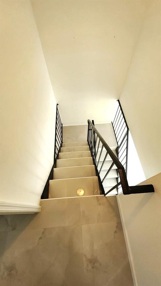 22133 Sw 103rd Ave - Photo 4 of 18