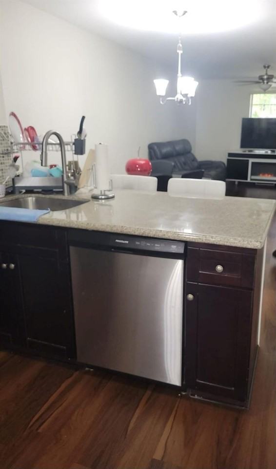 10825 Royal Palm Blvd Apt 8 - Photo 5 of 10