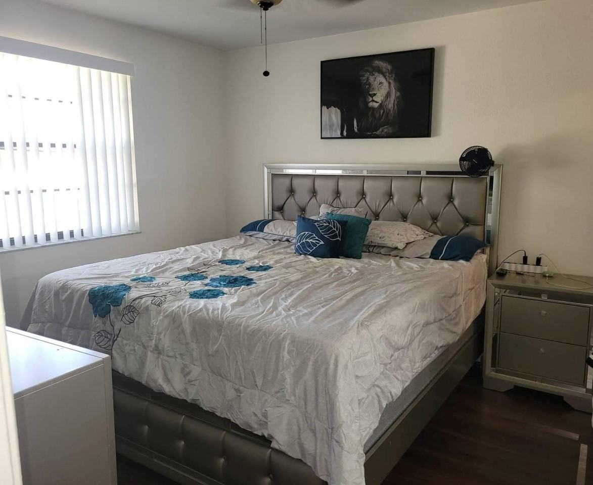 10825 Royal Palm Blvd Apt 8 - Photo 7 of 10