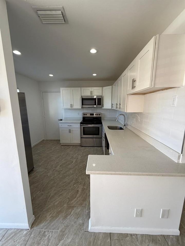 5595 Kimberton Way Unit 5595 - Photo 4 of 8