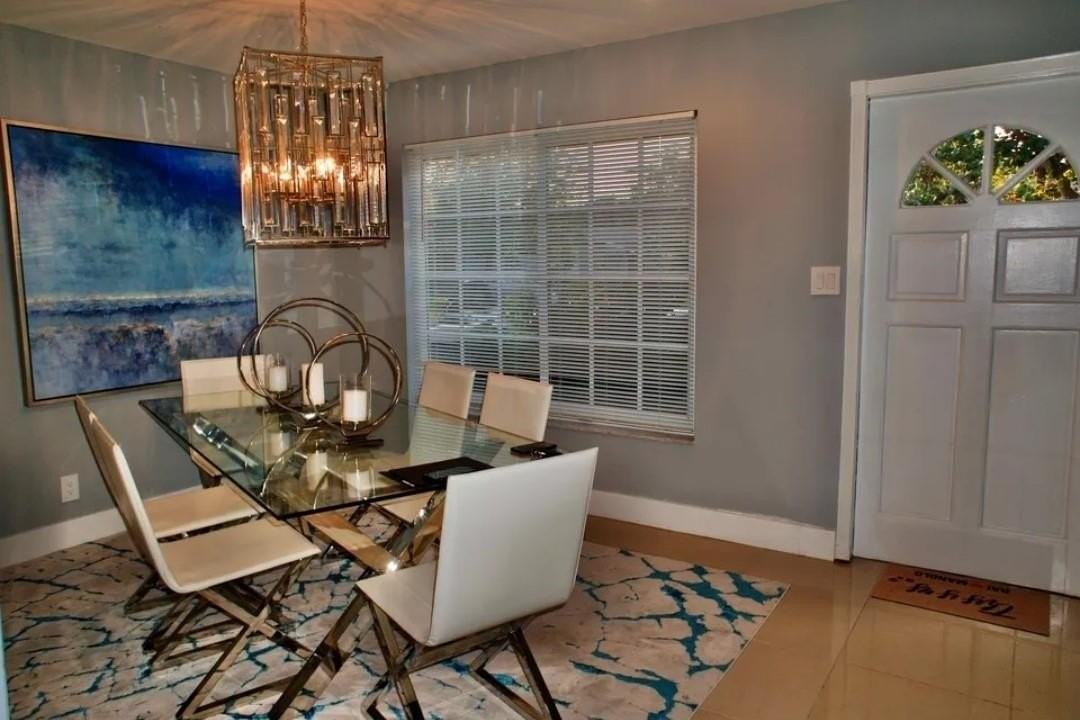 925 Se 13th St - Photo 2 of 17