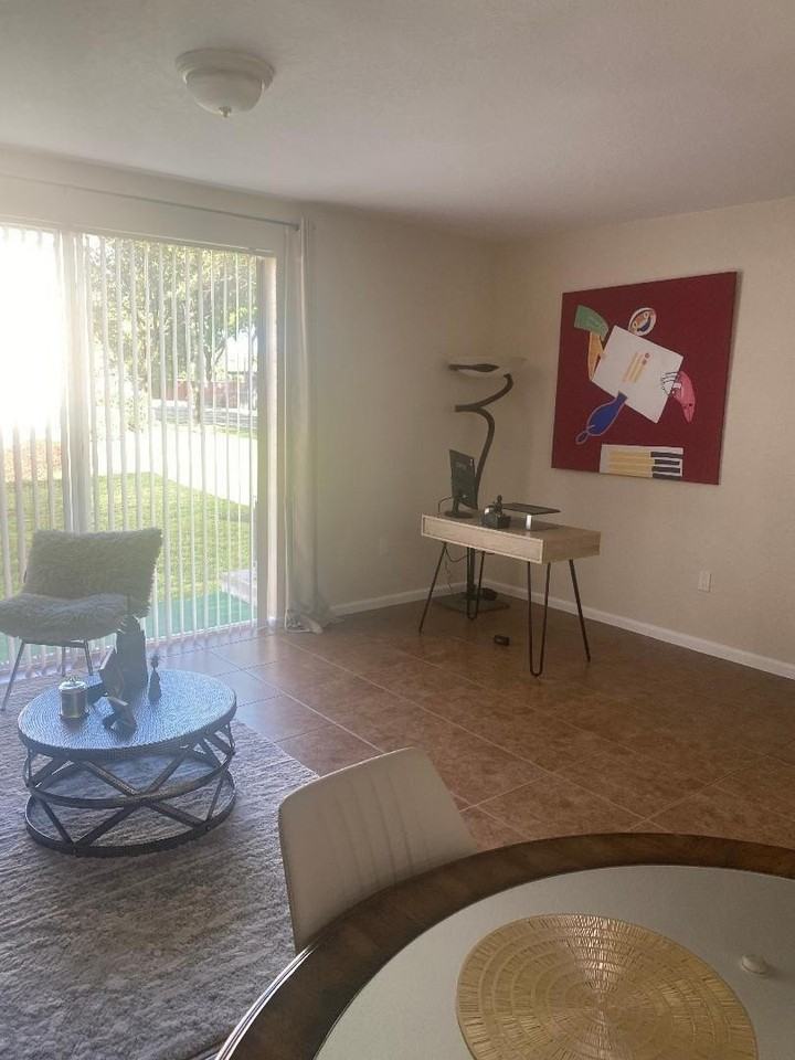 6300 Landings Way - Photo 7 of 24