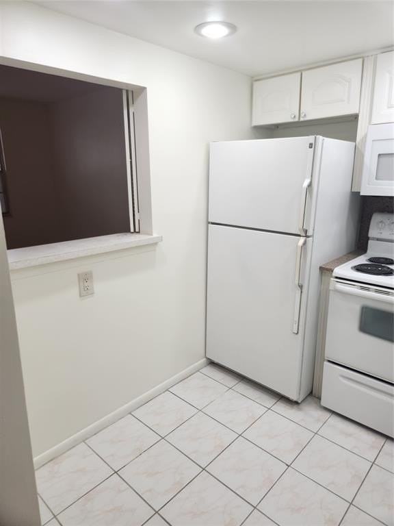 218 Farnham J Unit 218 - Photo 2 of 16