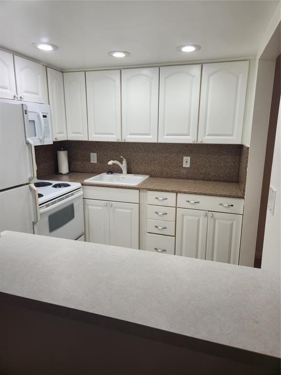 218 Farnham J Unit 218 - Photo 3 of 16