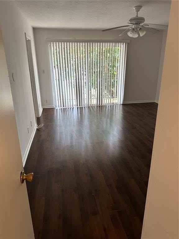 5621 Nw 16th St - Photo 7 of 28