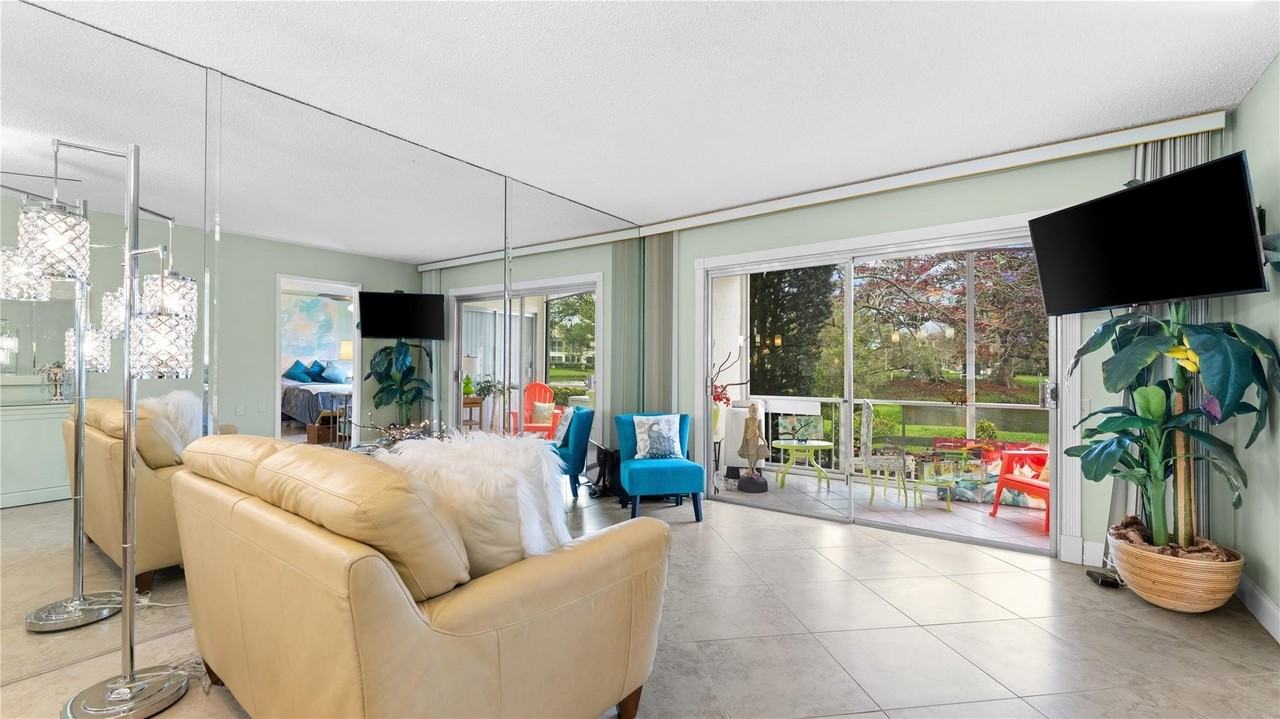 2710 Nassau Bnd Apt B1 - Photo 7 of 27