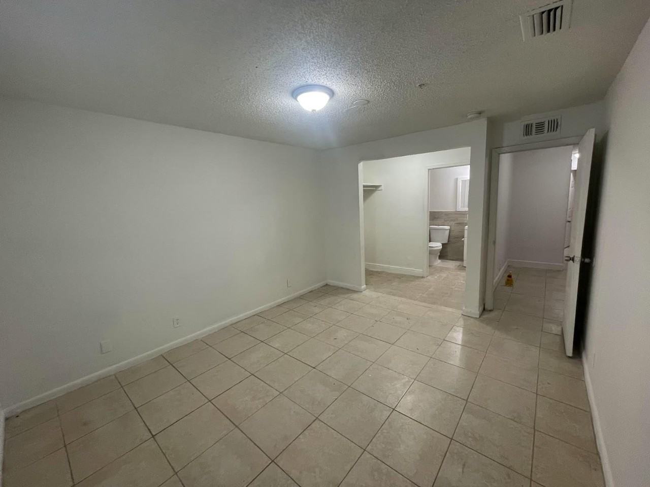 5645 Nw 28th St Unit 5645 - Photo 2 of 2