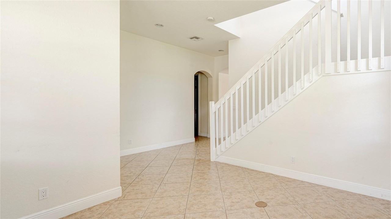 8343 Nw 121st Way - Photo 4 of 50