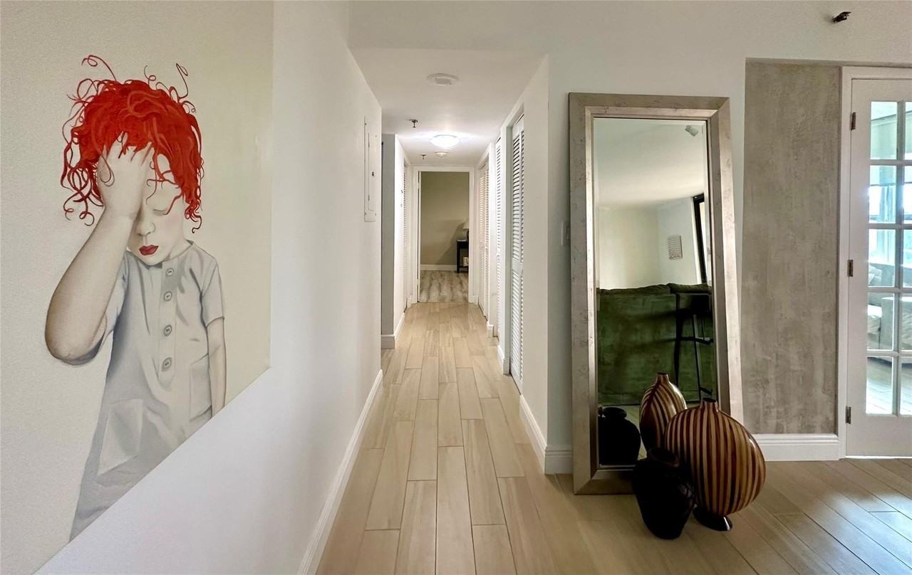 7582 Regency Lake Dr Apt 301 - Photo 6 of 20