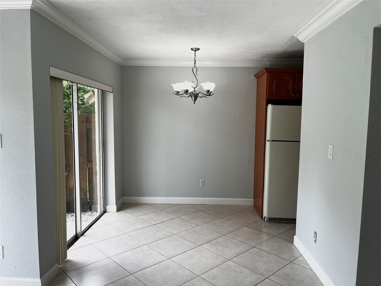 8149 Lagos De Campo Blvd Unit B-1 - Photo 7 of 44