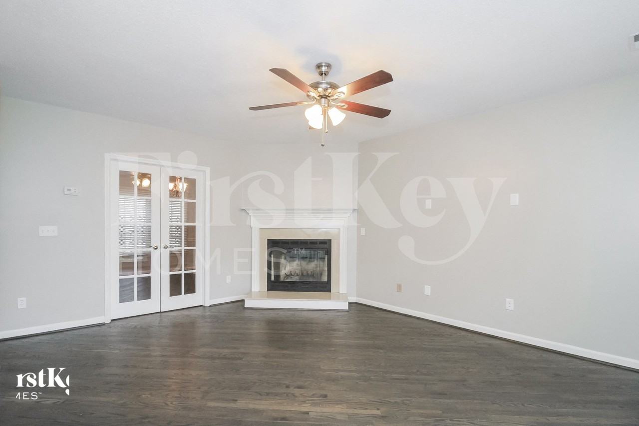 4807 Jessup Grove Rd - Photo 4 of 15