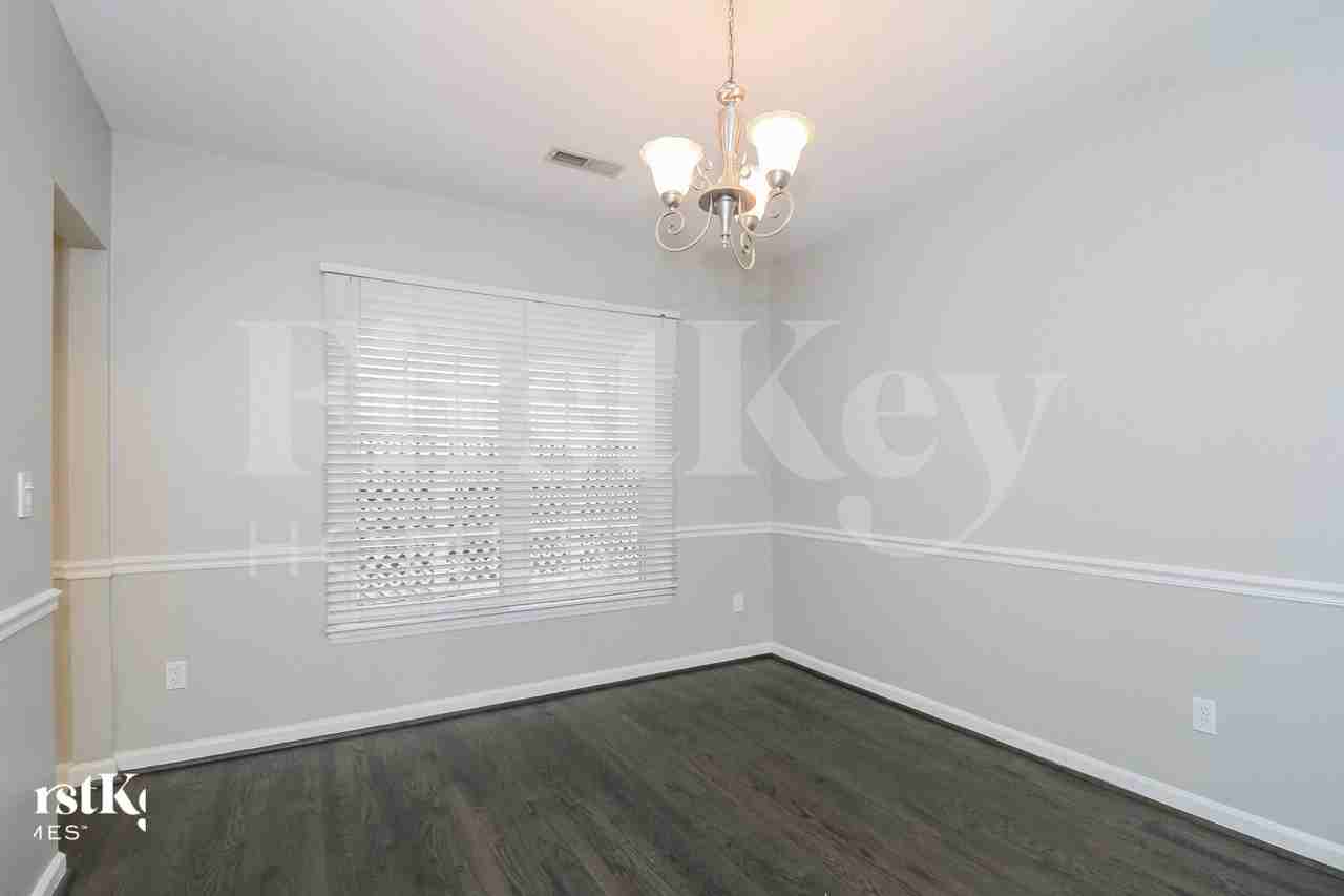 4807 Jessup Grove Rd - Photo 5 of 15