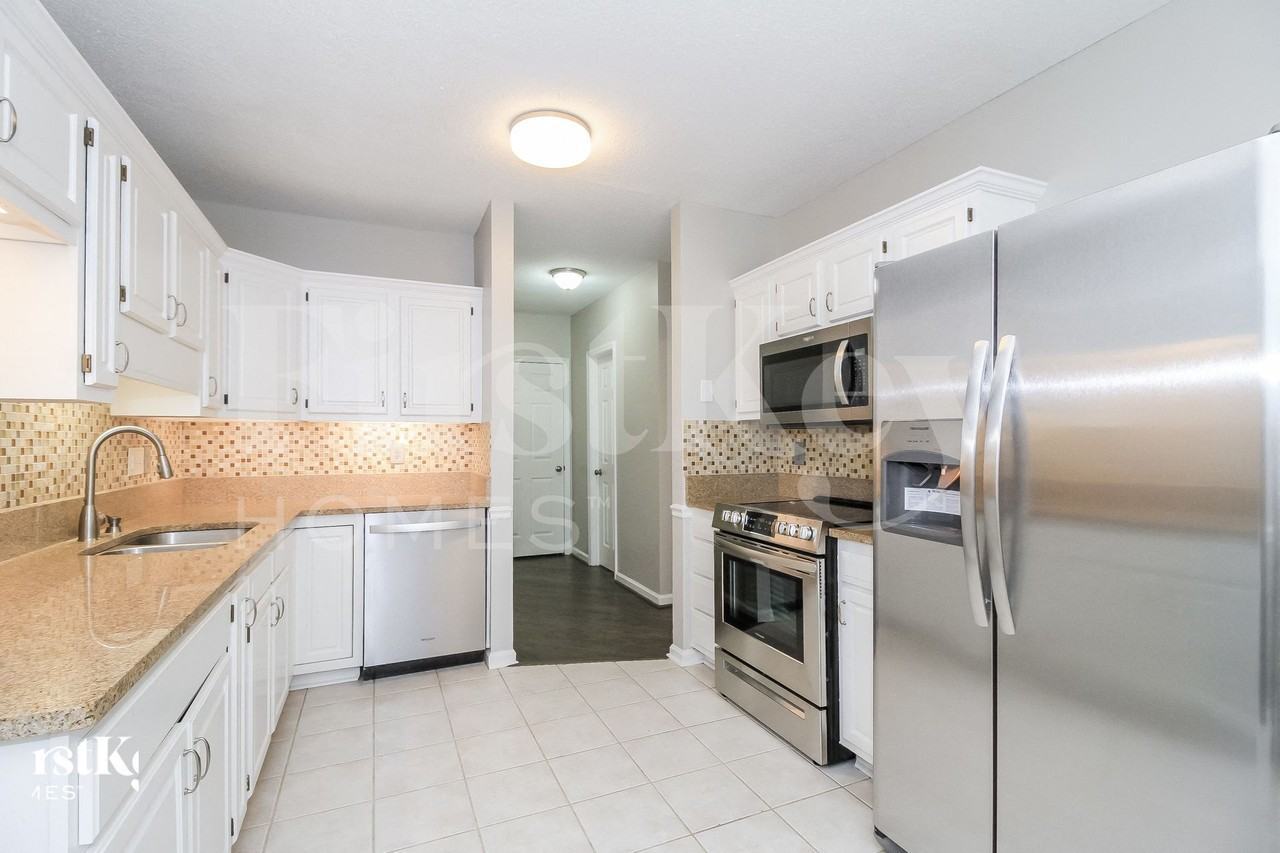 4807 Jessup Grove Rd - Photo 6 of 15