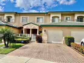 7932 Exeter Cir W Unit 7932 - Photo 1 of 1