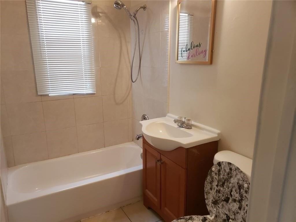 1524 Nw 19th Ave Unit 1524 - Photo 7 of 7