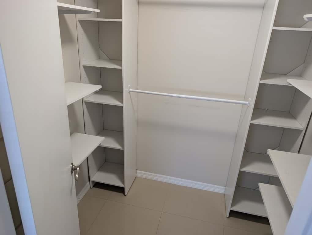 9322 Sw 5th St - Photo 4 of 12