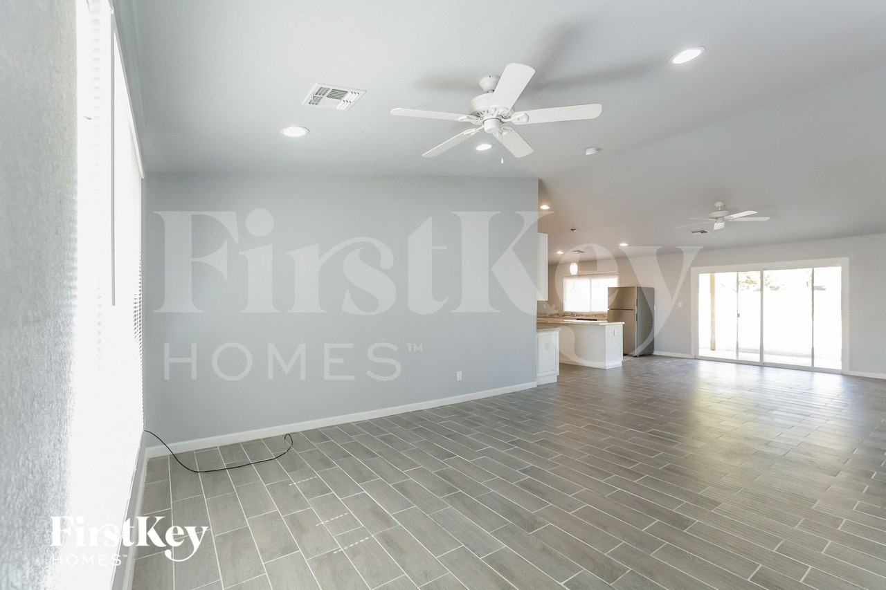 4538 W Palo Verde Ave - Photo 3 of 15