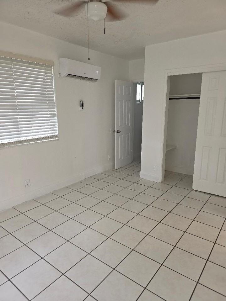 1034 Nw 1st Ave Unit 1 - Photo 7 of 8