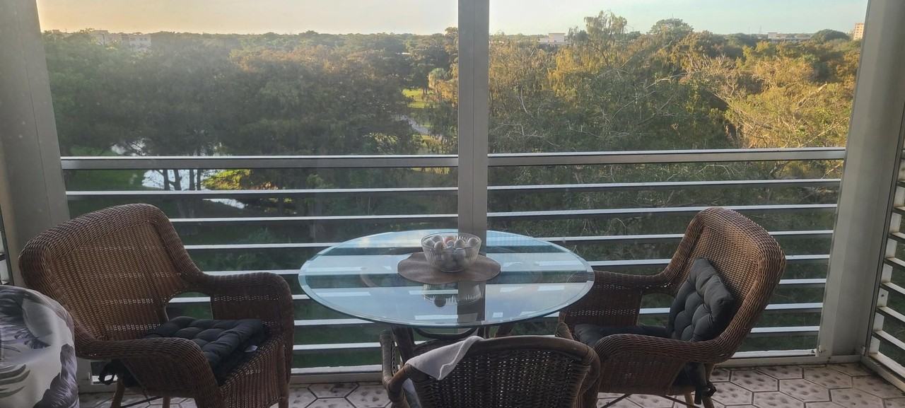 625 Oaks Dr Apt 704 - Photo 7 of 14