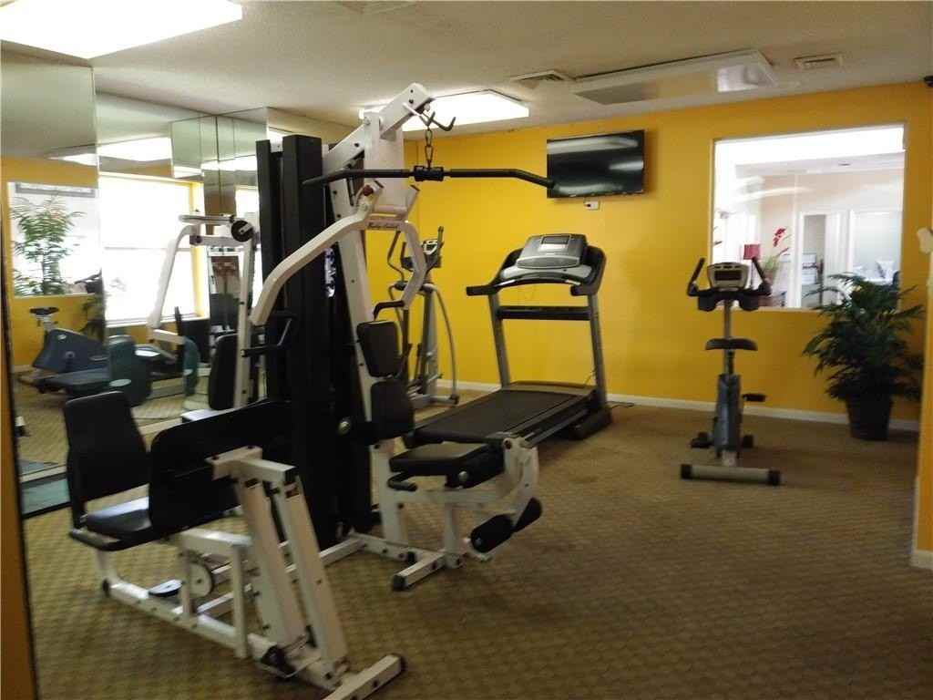 9799 Westview Dr Apt 1012 - Photo 4 of 20