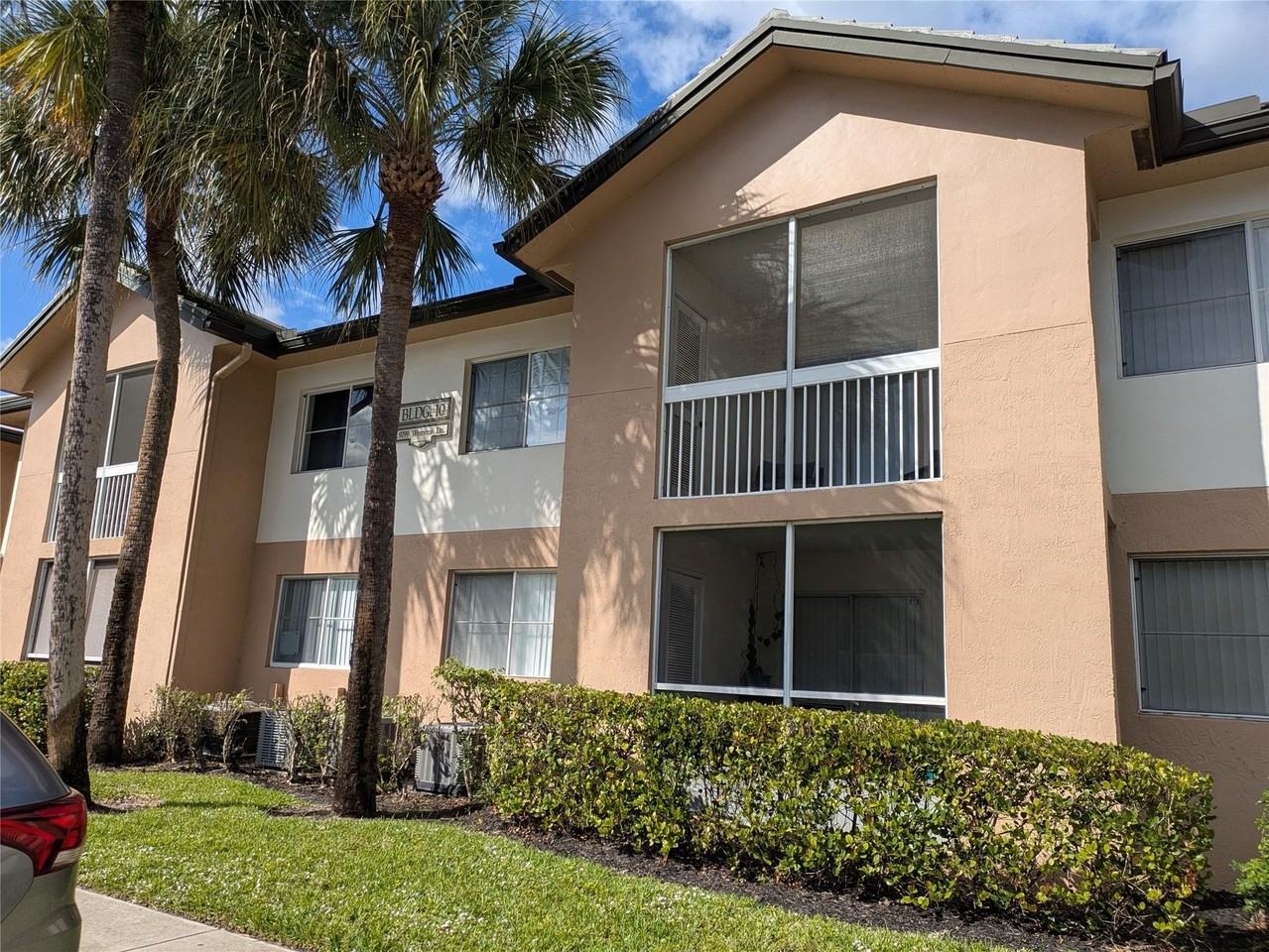 9799 Westview Dr Apt 1012 - Photo 6 of 20