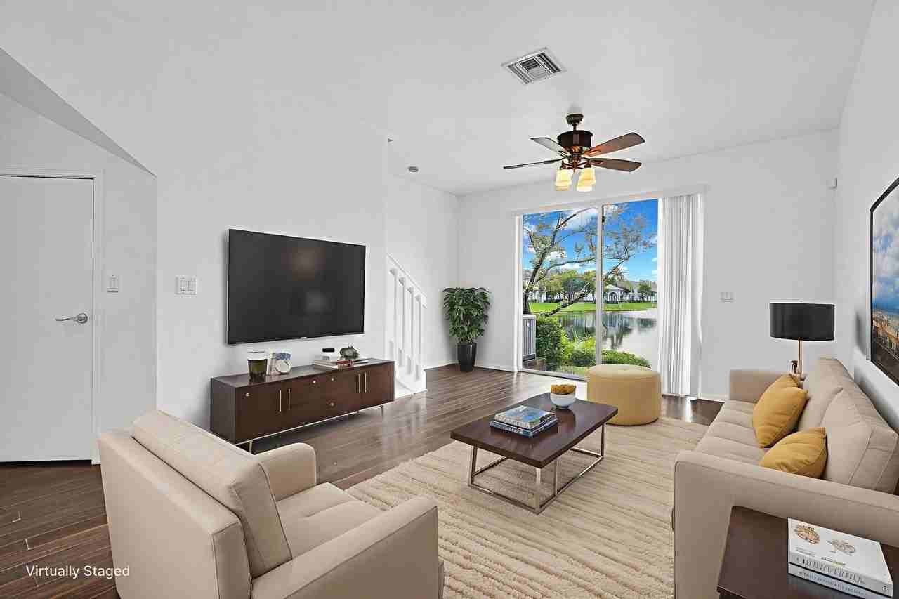 1427 Nw 34th Way Unit 1427 - Photo 3 of 49