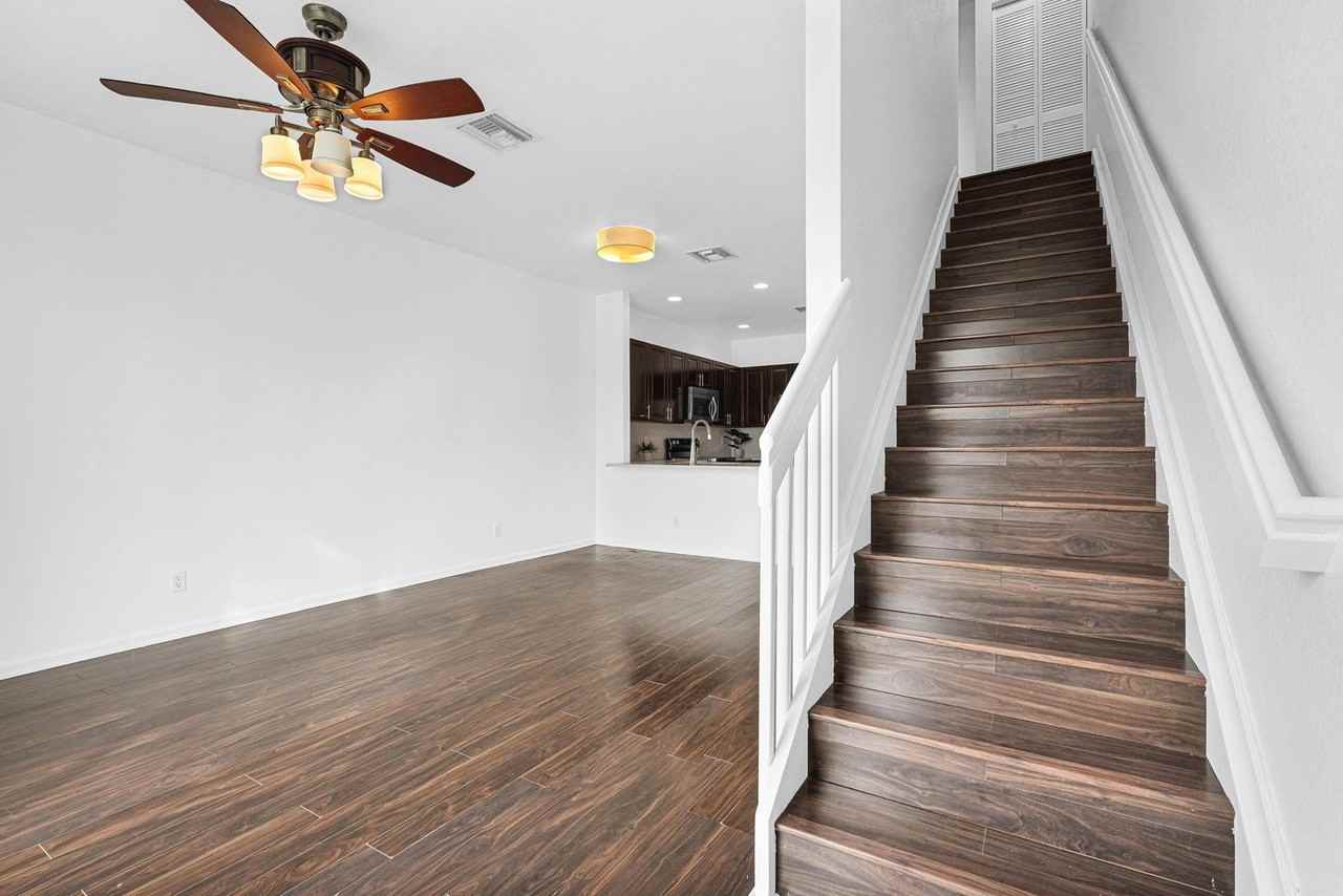 1427 Nw 34th Way Unit 1427 - Photo 7 of 49