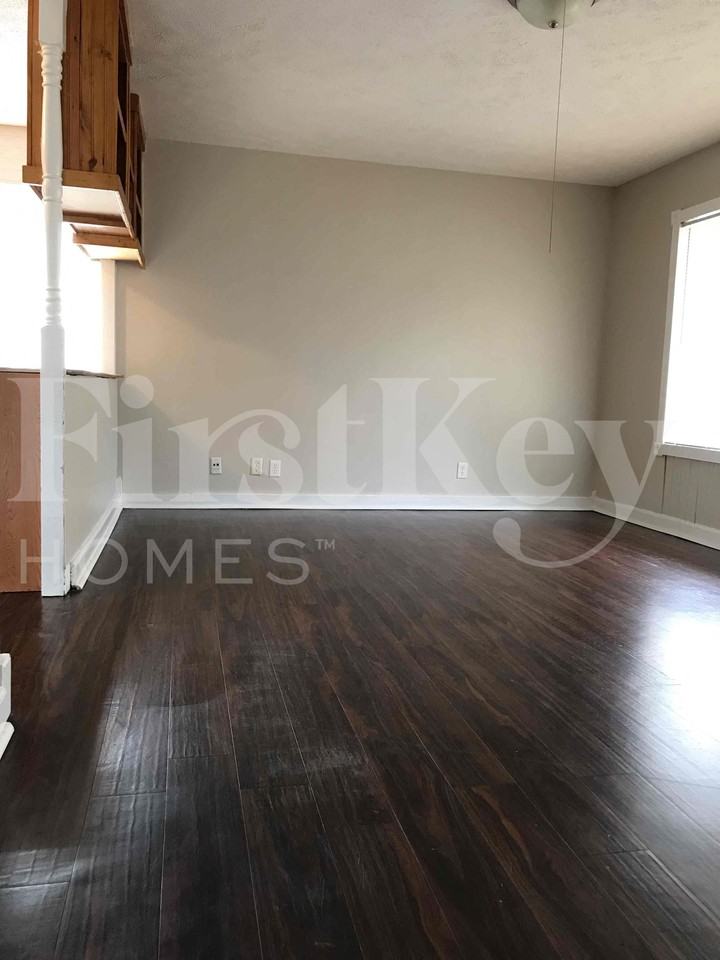 4113 Alberta St - Photo 7 of 13