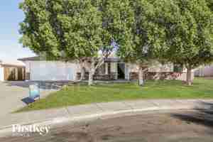 featured image of 3928 E Garnet Cir