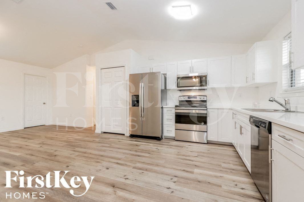 3919 2nd St Sw - Photo 5 of 14