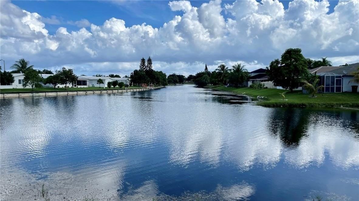 1757 Ne 21st St - Photo 2 of 37