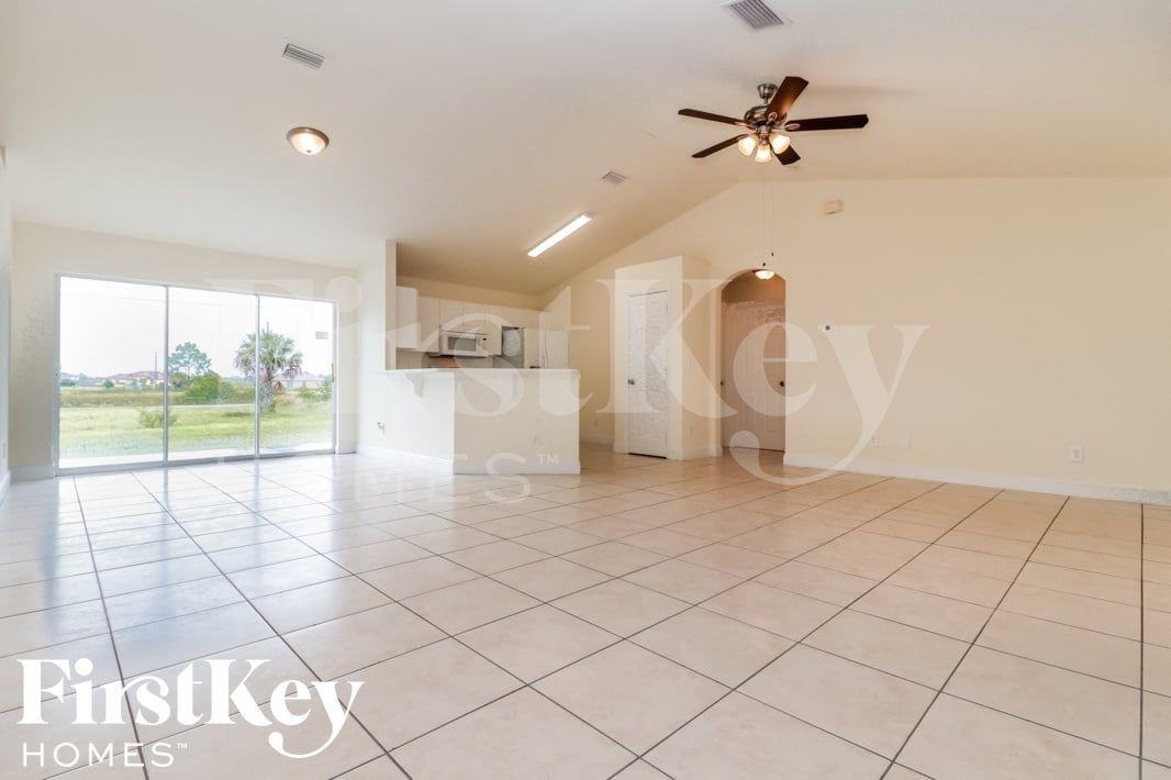 3816 20th St W - Photo 3 of 15