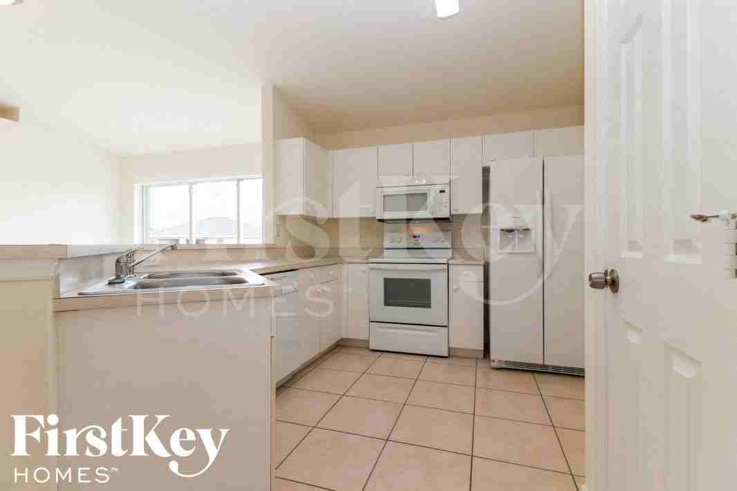 3816 20th St W - Photo 7 of 15